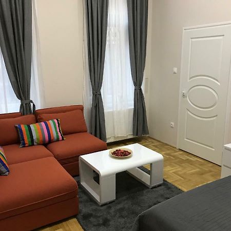 Lovely Studio Near To Danube Riverside Budapeste Exterior foto